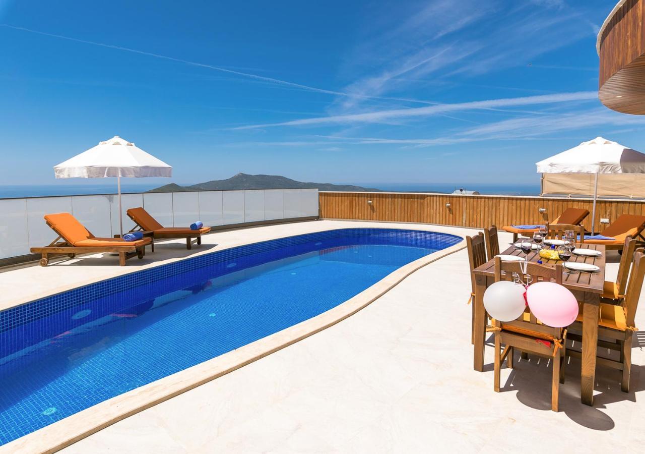 Villa 5 Sleeps 6 Isolated Pool See And Montain View-Villa Kartal Yuvasi Uzumlu  Zewnętrze zdjęcie