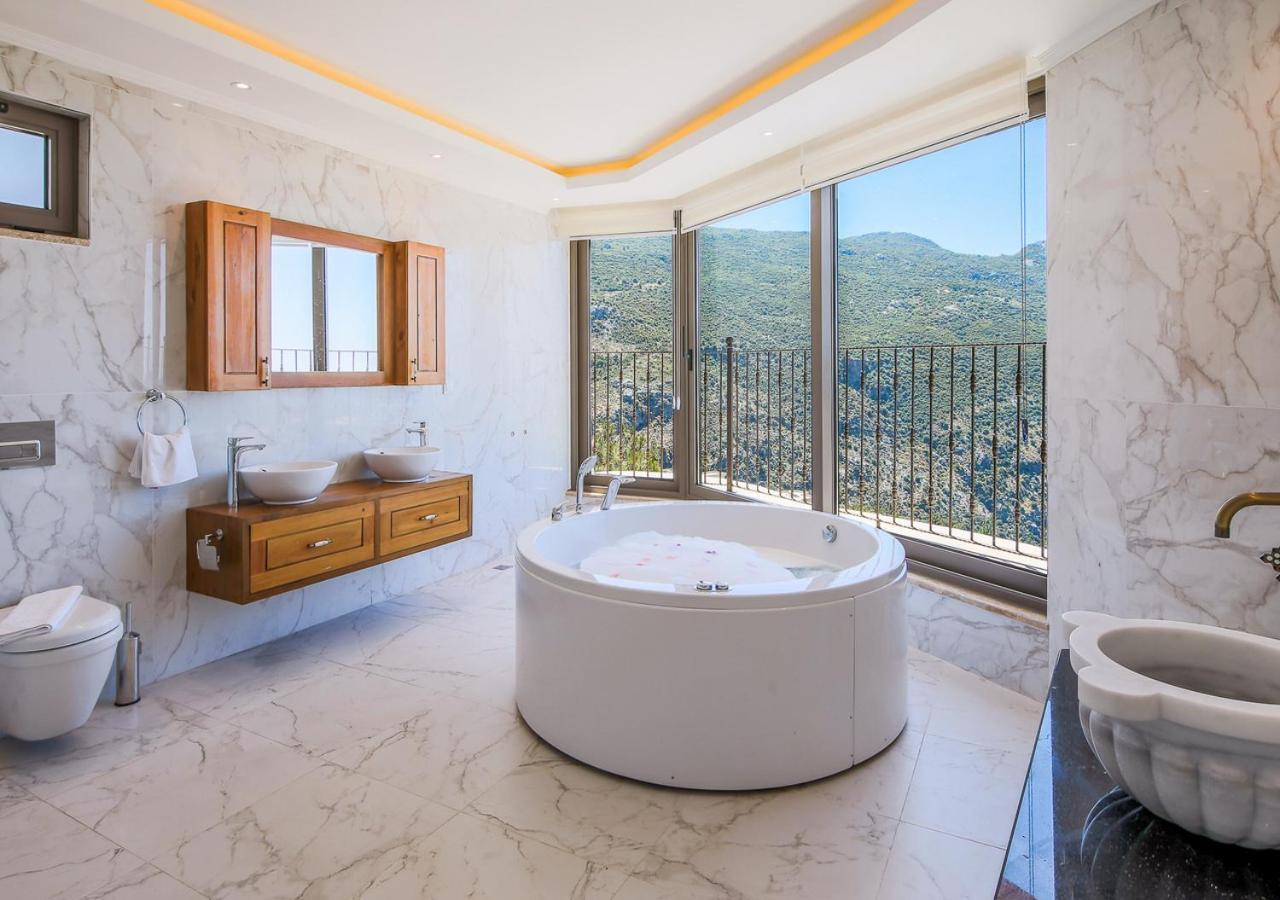 Villa 5 Sleeps 6 Isolated Pool See And Montain View-Villa Kartal Yuvasi Uzumlu  Zewnętrze zdjęcie