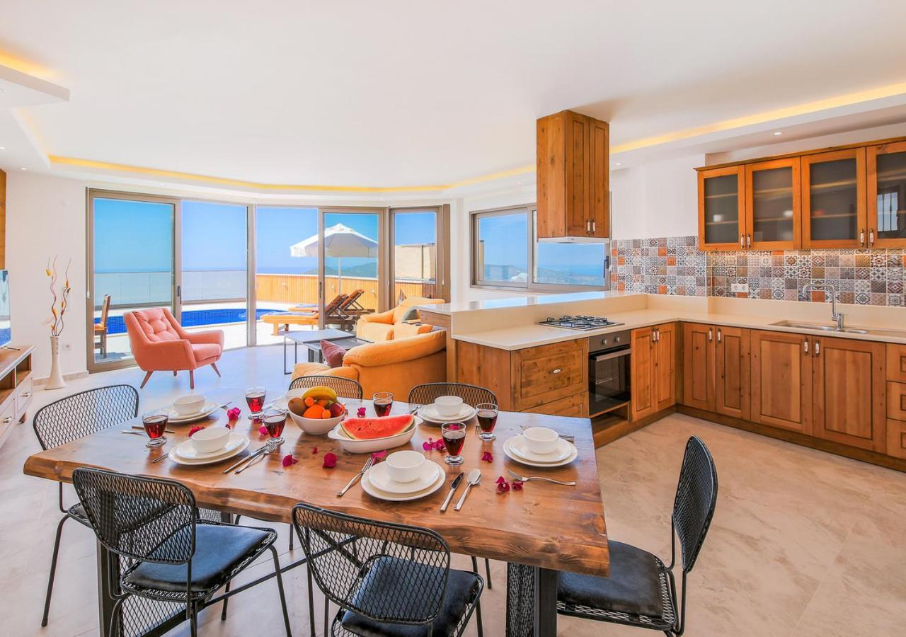 Villa 5 Sleeps 6 Isolated Pool See And Montain View-Villa Kartal Yuvasi Uzumlu  Zewnętrze zdjęcie