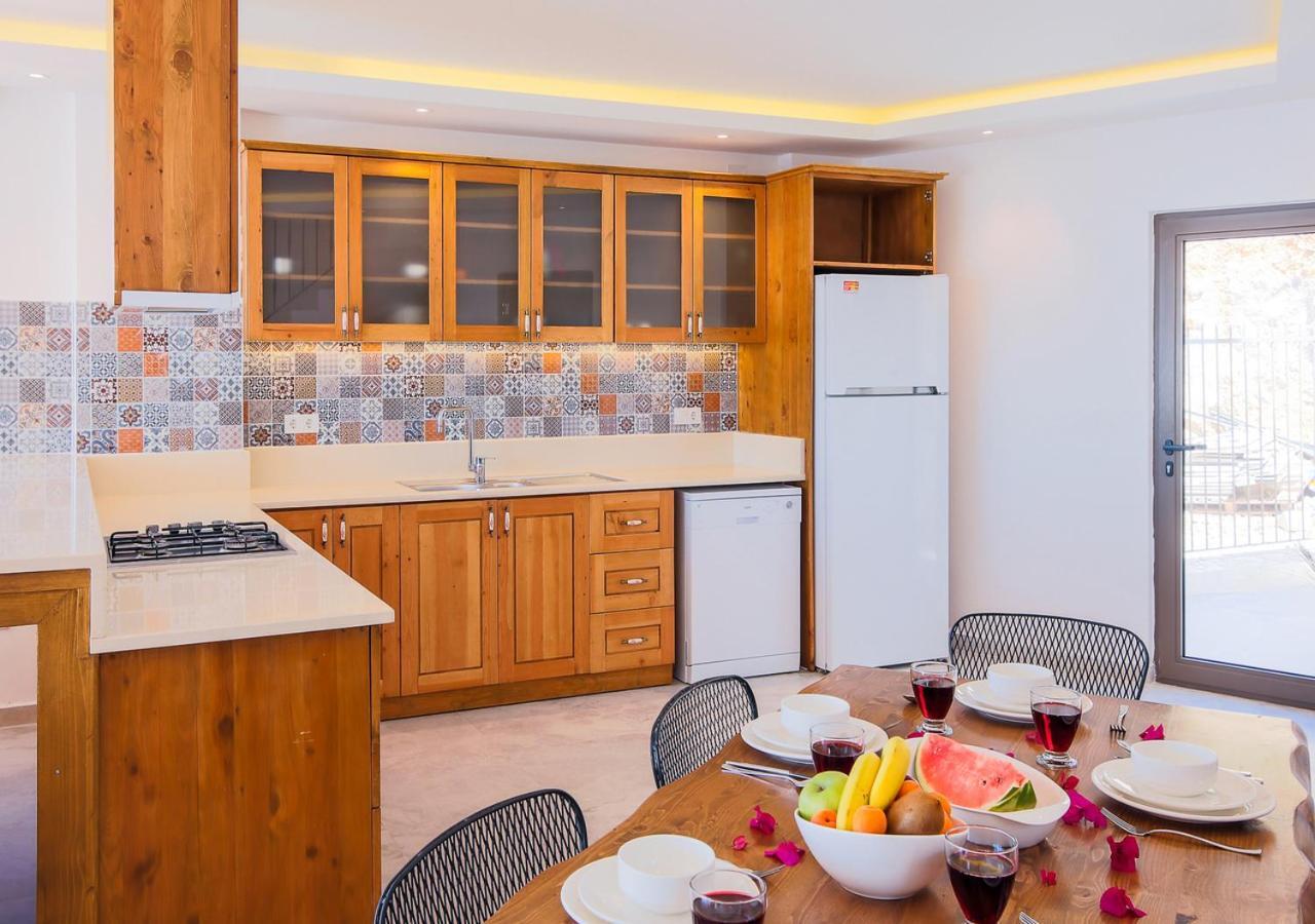 Villa 5 Sleeps 6 Isolated Pool See And Montain View-Villa Kartal Yuvasi Uzumlu  Zewnętrze zdjęcie