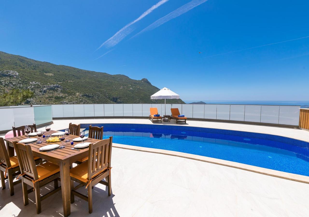 Villa 5 Sleeps 6 Isolated Pool See And Montain View-Villa Kartal Yuvasi Uzumlu  Zewnętrze zdjęcie